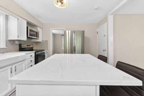 Tiny photo for 136 Parkview Avenue, Westerville, OH 43081 (MLS # 226015768)