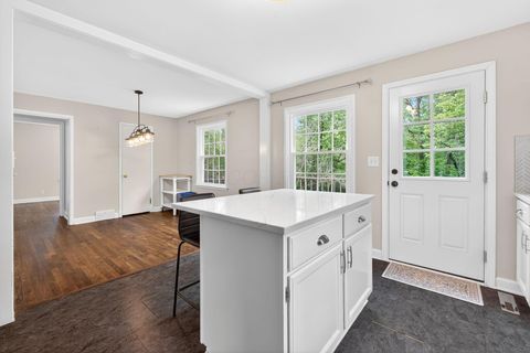 Tiny photo for 136 Parkview Avenue, Westerville, OH 43081 (MLS # 226015768)