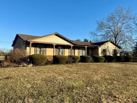 Photo of 3950 Alton Darby Creek Road, Hilliard, OH 43026 (MLS # 225046103)