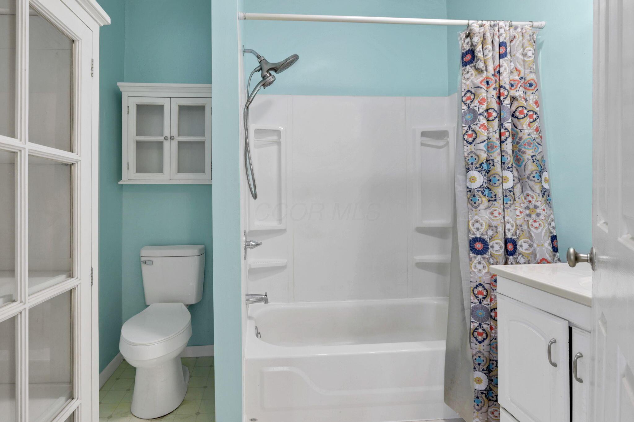 115 N Walnut Street, Baltimore, Ohio image 22