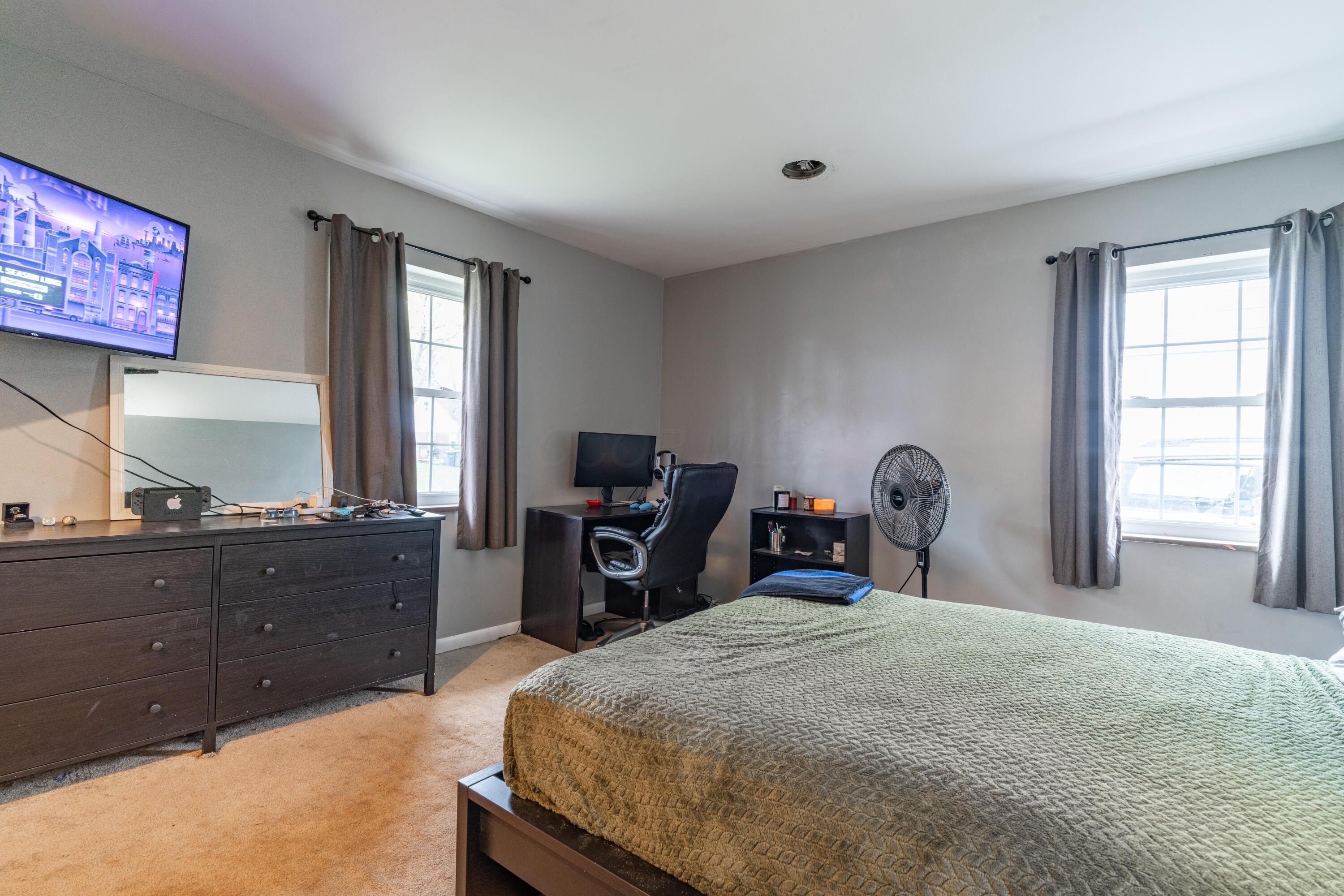 Columbus, Ohio 43213, United States, 2 Bedrooms Bedrooms, ,1 BathroomBathrooms,Residential,Pending,17309