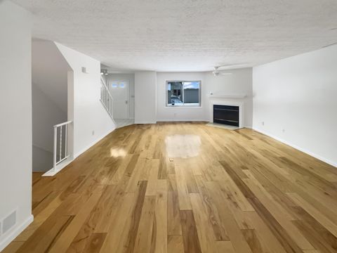 Tiny photo for 1947 Rockdale Drive 33 #33, Columbus, OH 43229 (MLS # 225045140)