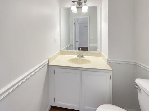 Tiny photo for 1947 Rockdale Drive 33 #33, Columbus, OH 43229 (MLS # 225045140)