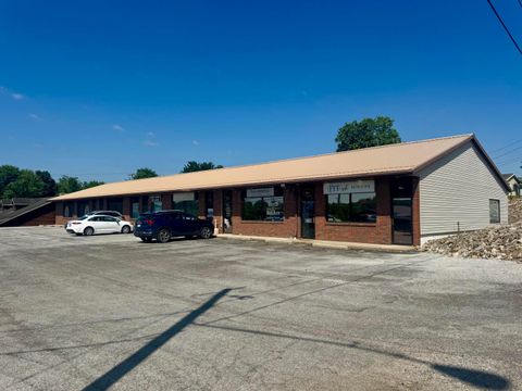 Photo of 2923 Maysville Pike, Zanesville, OH 43701 (MLS # 226023229)