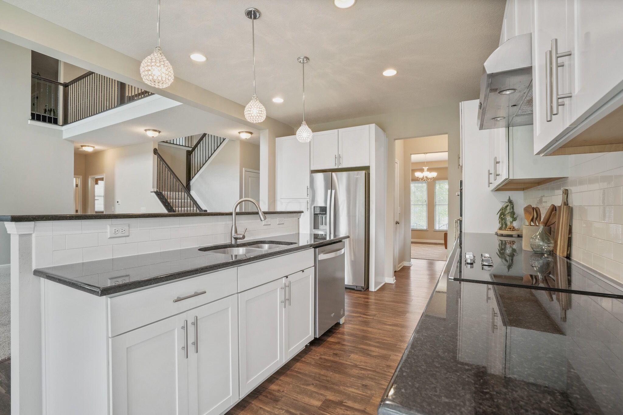 5531 Lilac Avenue, Grove City, Ohio image 16