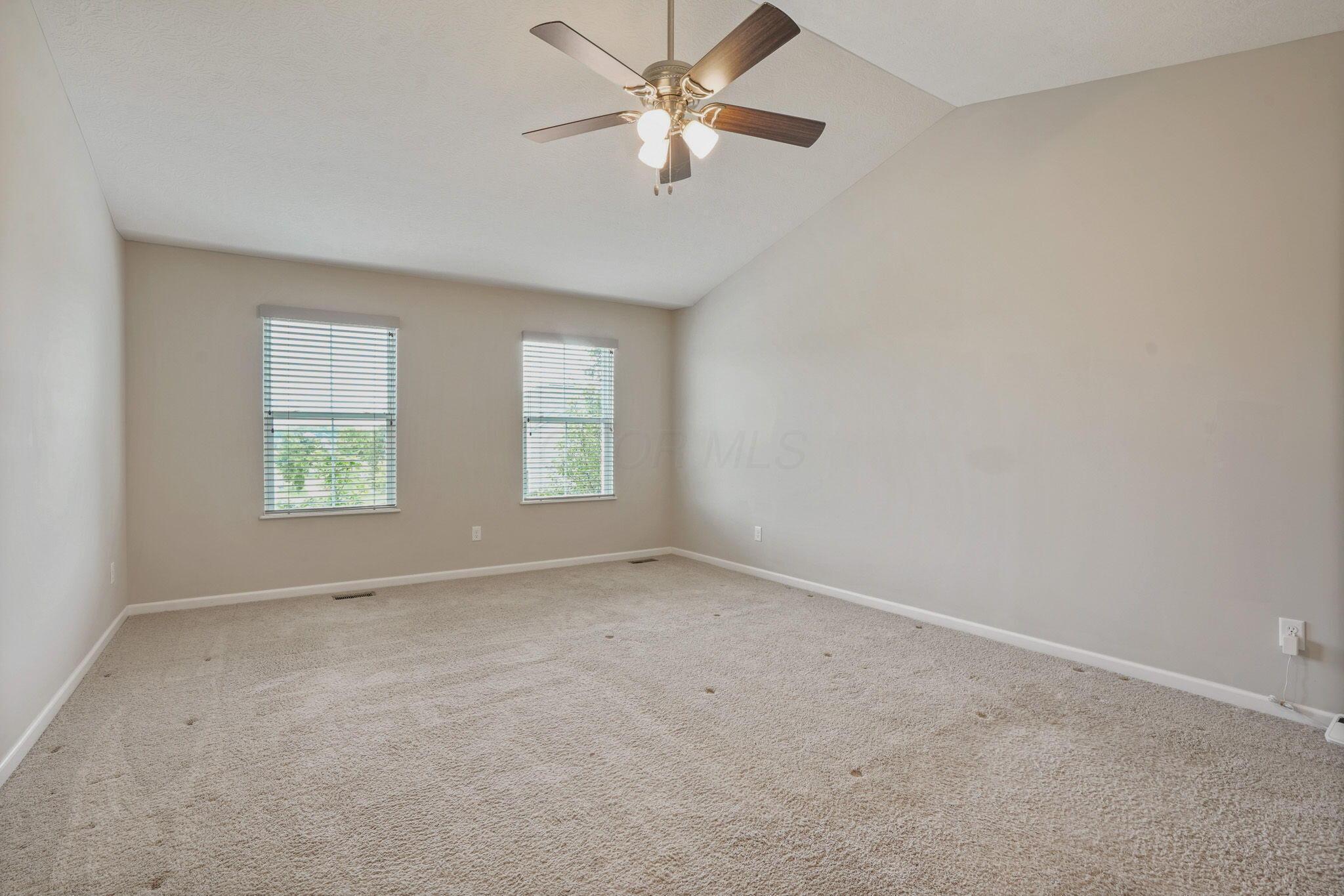5531 Lilac Avenue, Grove City, Ohio image 38