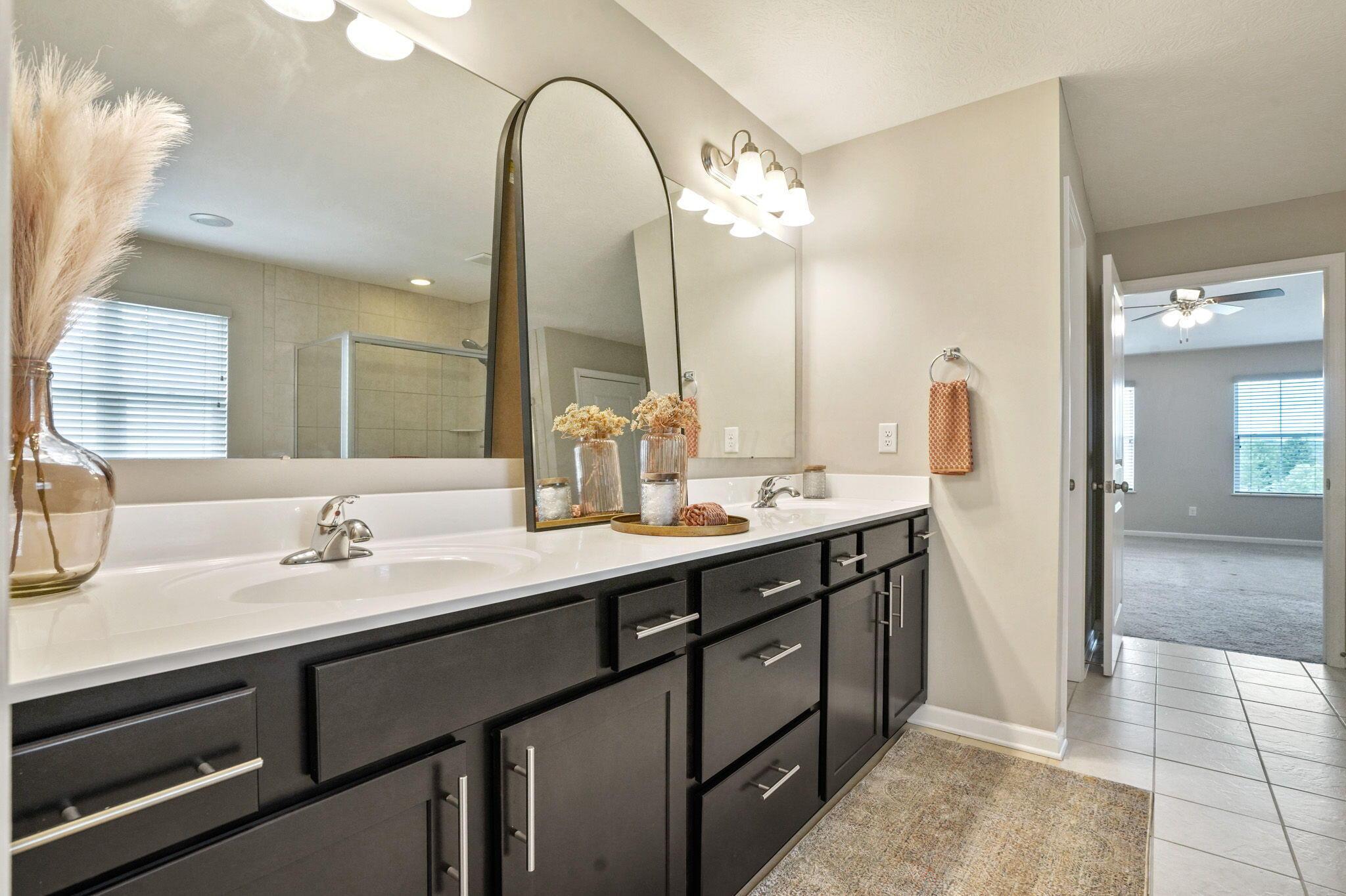 5531 Lilac Avenue, Grove City, Ohio image 37