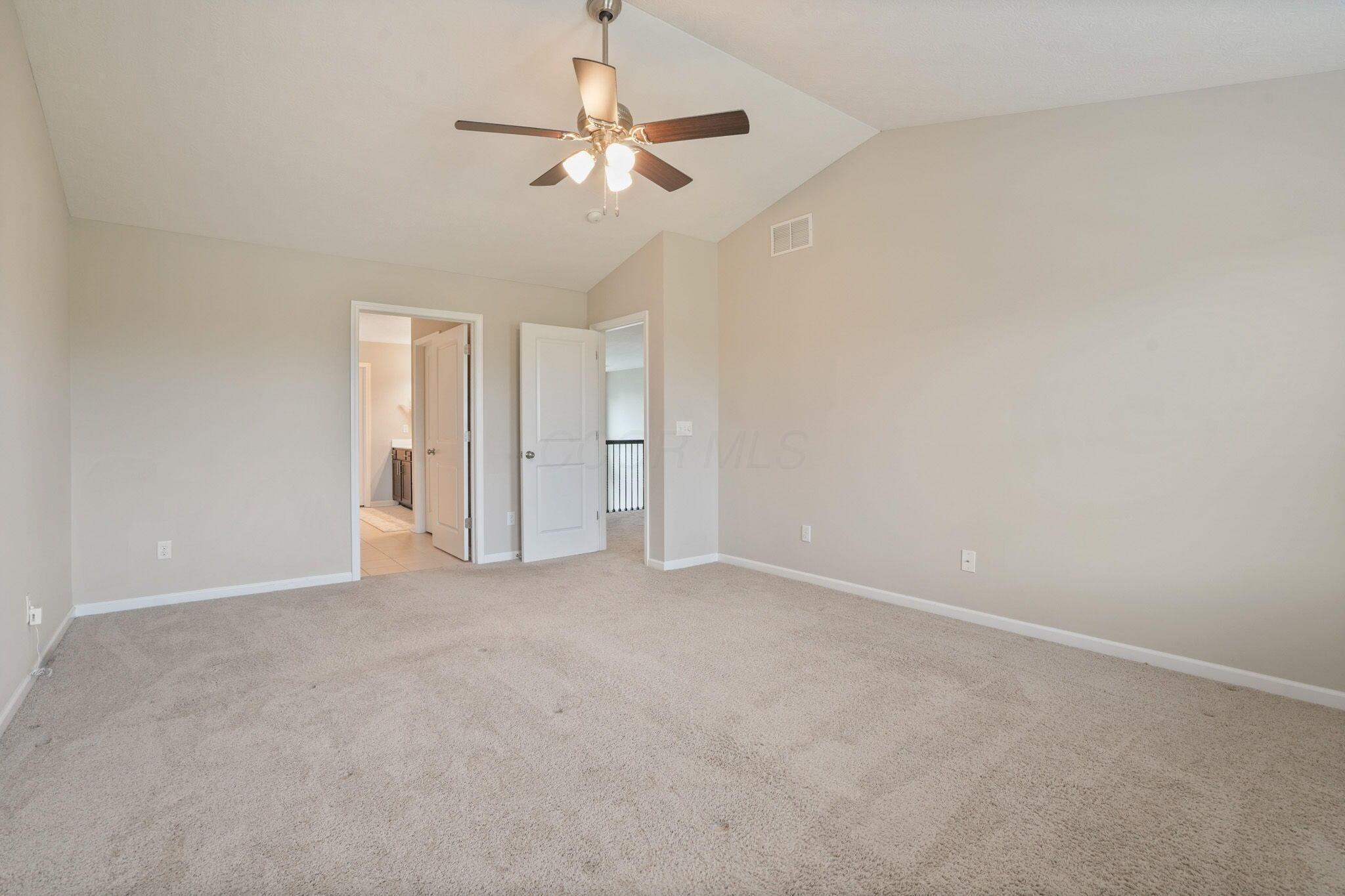 5531 Lilac Avenue, Grove City, Ohio image 32