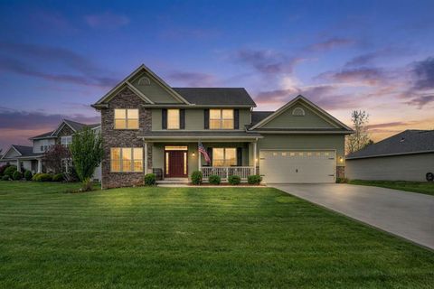 Homes For Sale - 27 Fieldcrest Drive<br/> Centerburg, OH 43011