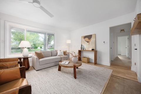 Tiny photo for 1934 Milden Road, Columbus, OH 43221 (MLS # 226014847)