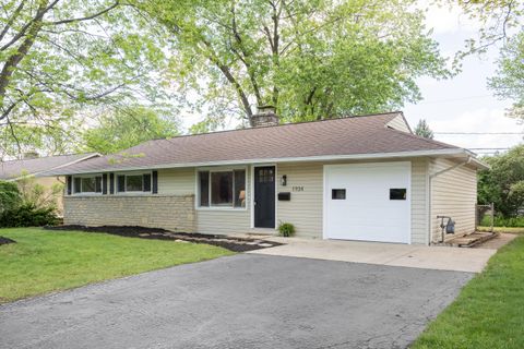 Tiny photo for 1934 Milden Road, Columbus, OH 43221 (MLS # 226014847)