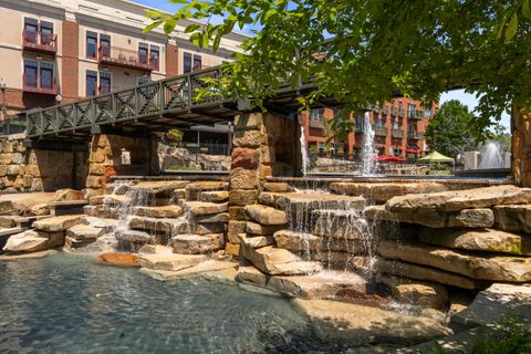 Tiny photo for 84 River Drive, Columbus, OH 43230 (MLS # 226000108)