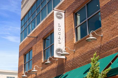 Tiny photo for 84 River Drive, Columbus, OH 43230 (MLS # 226000108)