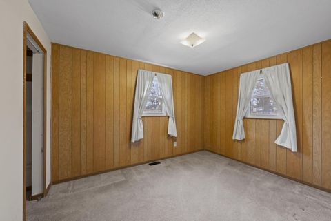 Tiny photo for 84 River Drive, Columbus, OH 43230 (MLS # 226000108)