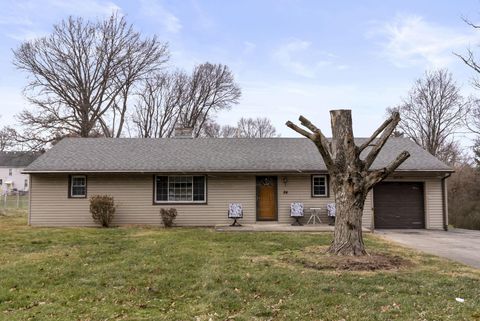 Photo of 84 River Drive, Columbus, OH 43230 (MLS # 226000108)