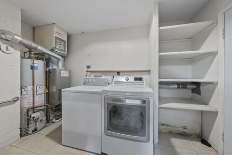 Tiny photo for 84 River Drive, Columbus, OH 43230 (MLS # 226000108)