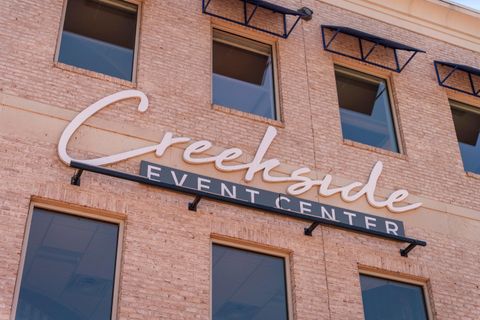 Tiny photo for 84 River Drive, Columbus, OH 43230 (MLS # 226000108)