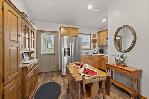 Tiny photo for 84 River Drive, Columbus, OH 43230 (MLS # 226000108)