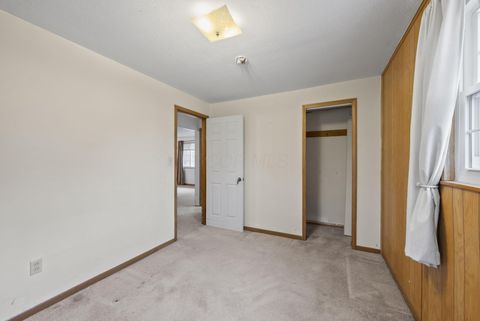 Tiny photo for 84 River Drive, Columbus, OH 43230 (MLS # 226000108)