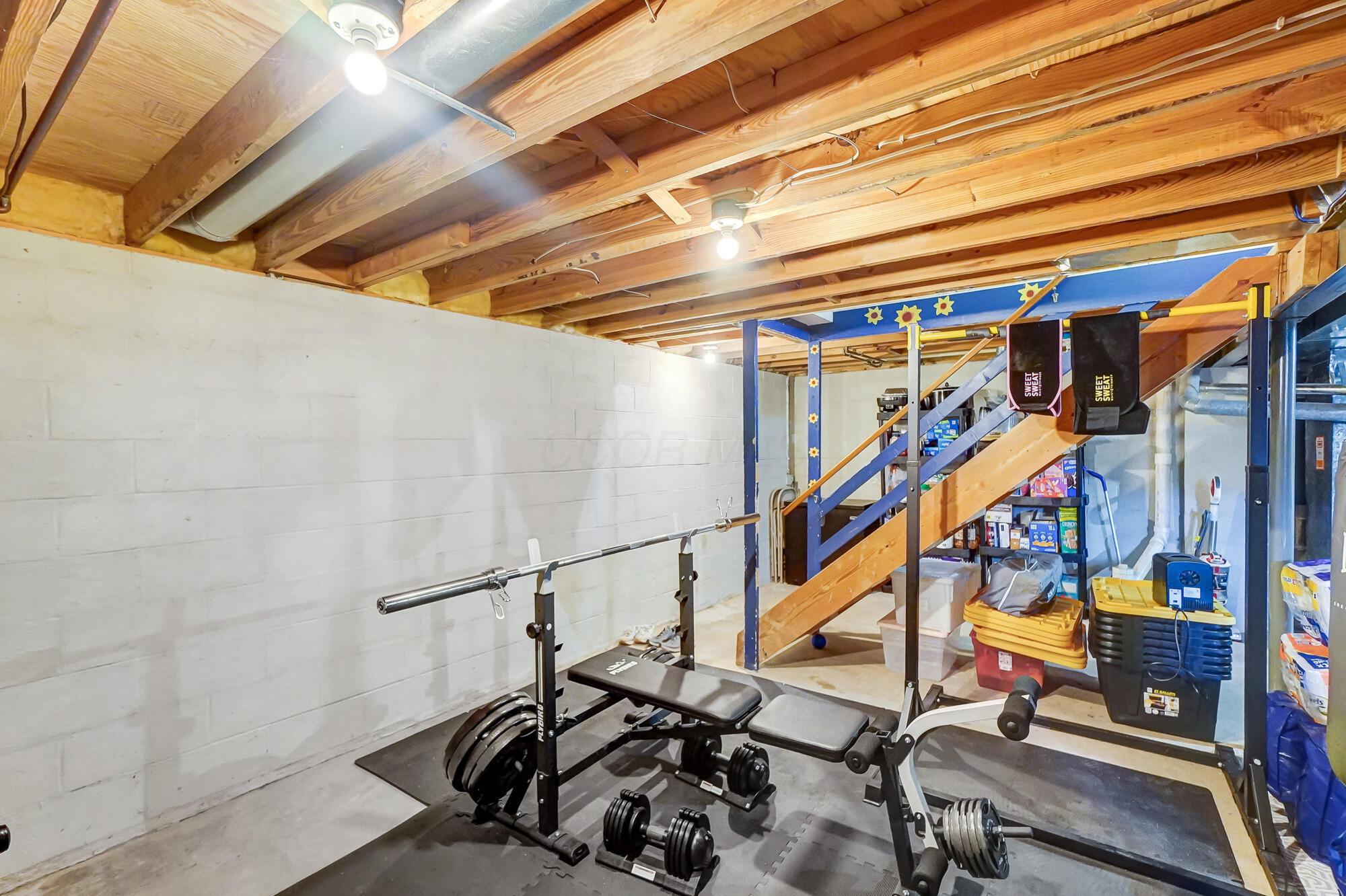 8671 Cadet Drive, Galloway, Ohio image 38