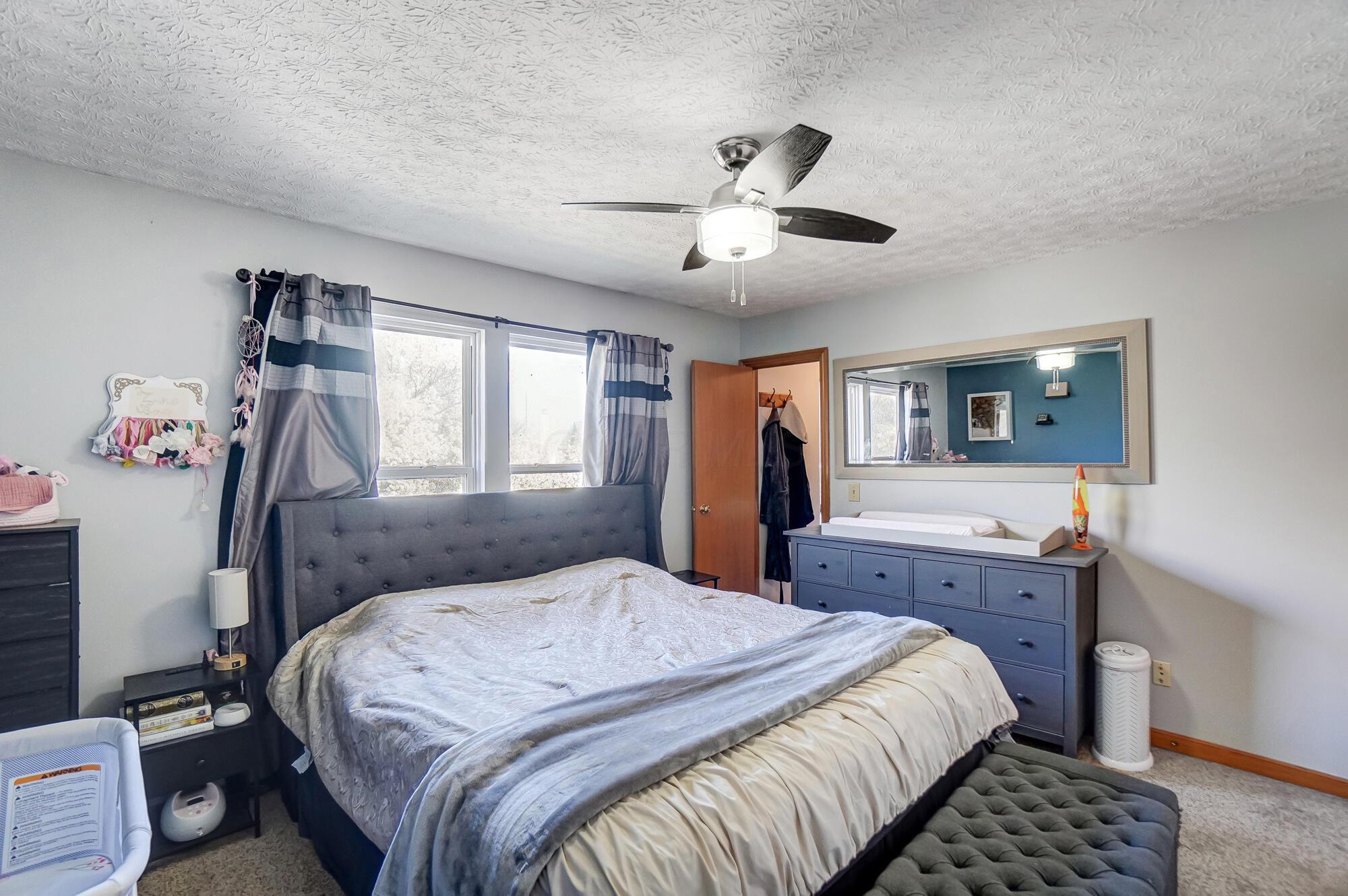 8671 Cadet Drive, Galloway, Ohio image 25