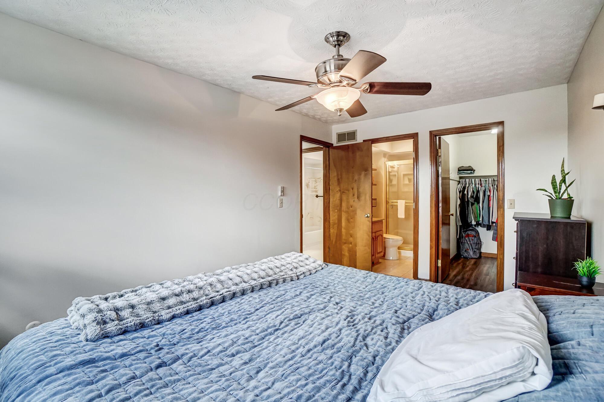 6359 Mound View Place, Grove City, Ohio image 31