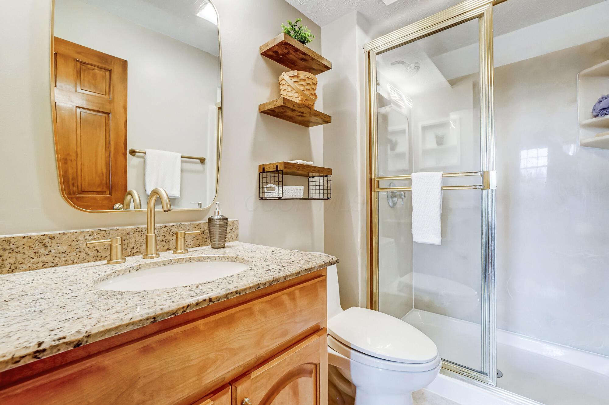 6359 Mound View Place, Grove City, Ohio image 32