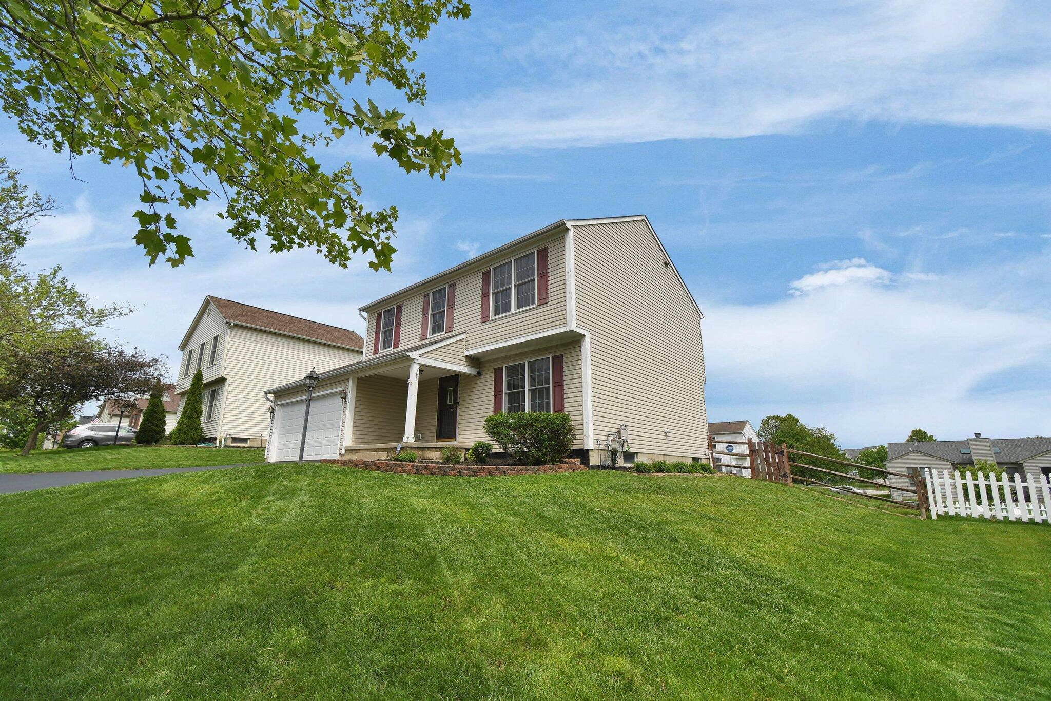 430 Sycamore Creek Street, Pickerington, Ohio image 3