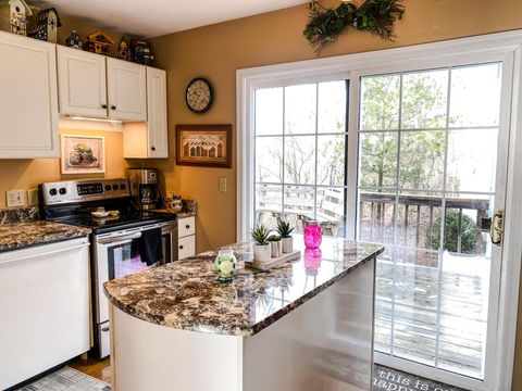 Tiny photo for 222 Pima Lane, Hide-A-Way Hills, OH 43107 (MLS # 226002966)