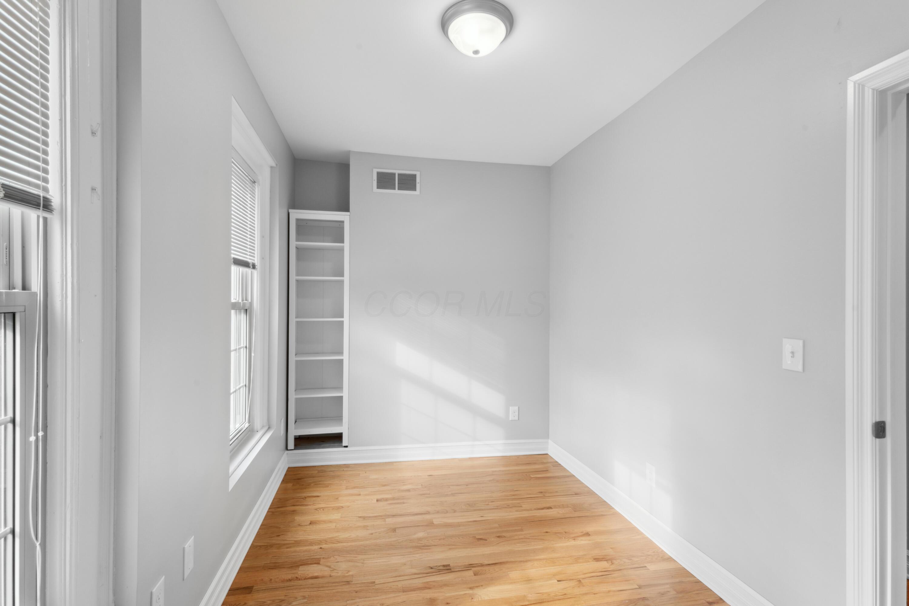 Columbus, Ohio 43206, United States, 2 Bedrooms Bedrooms, ,2 BathroomsBathrooms,Residential,Active,86013