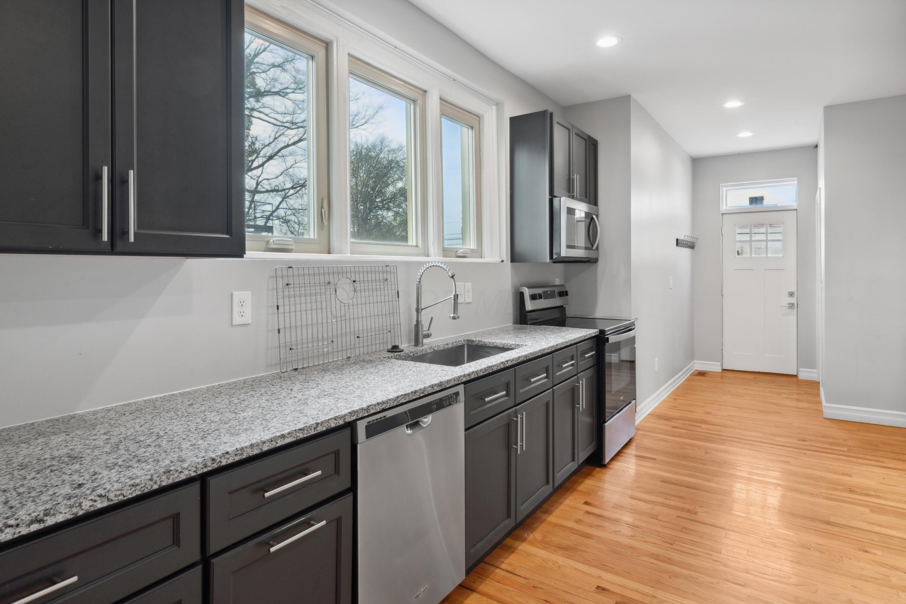 Columbus, Ohio 43206, United States, 2 Bedrooms Bedrooms, ,2 BathroomsBathrooms,Residential,Active,86013