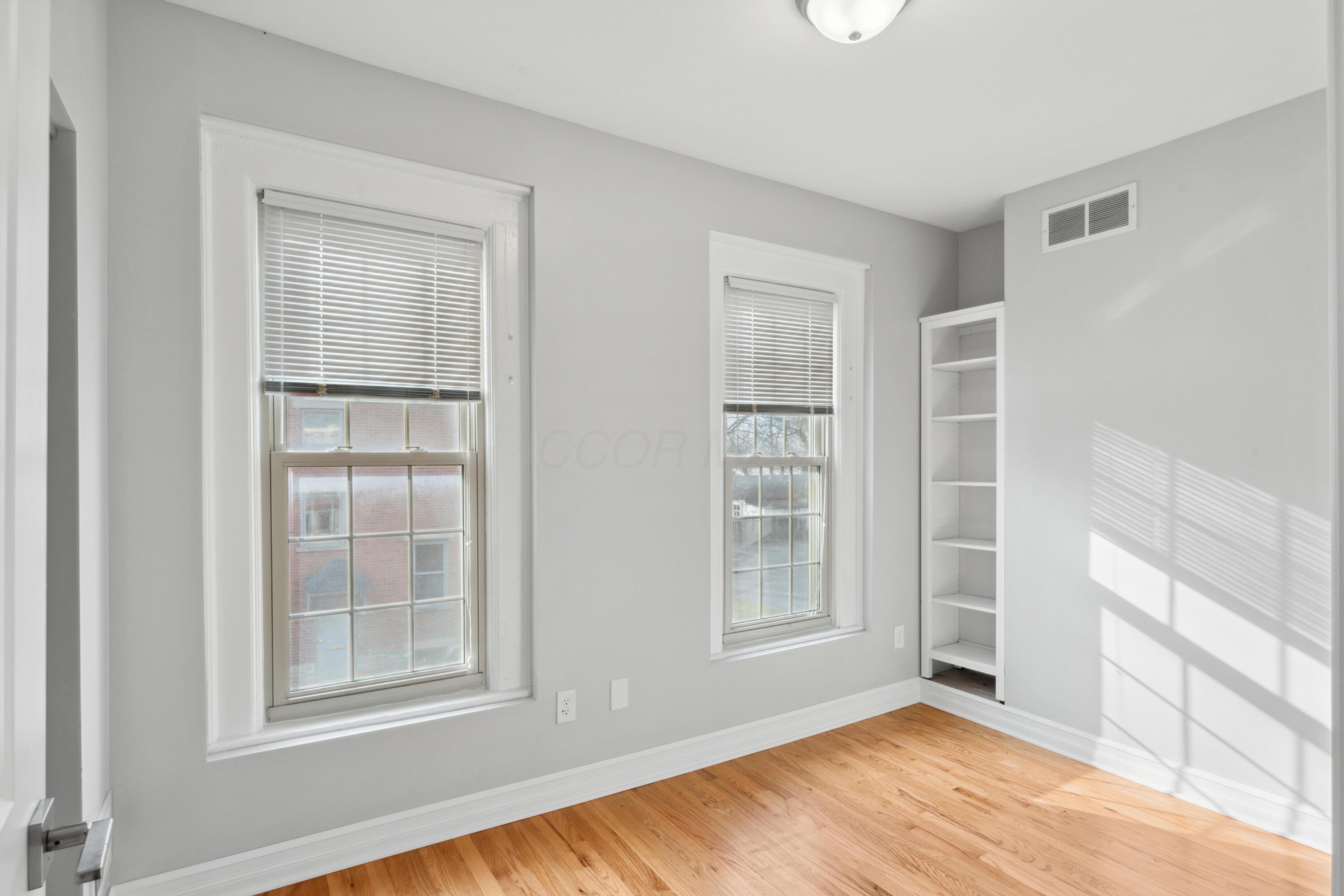 Columbus, Ohio 43206, United States, 2 Bedrooms Bedrooms, ,2 BathroomsBathrooms,Residential,Active,86013