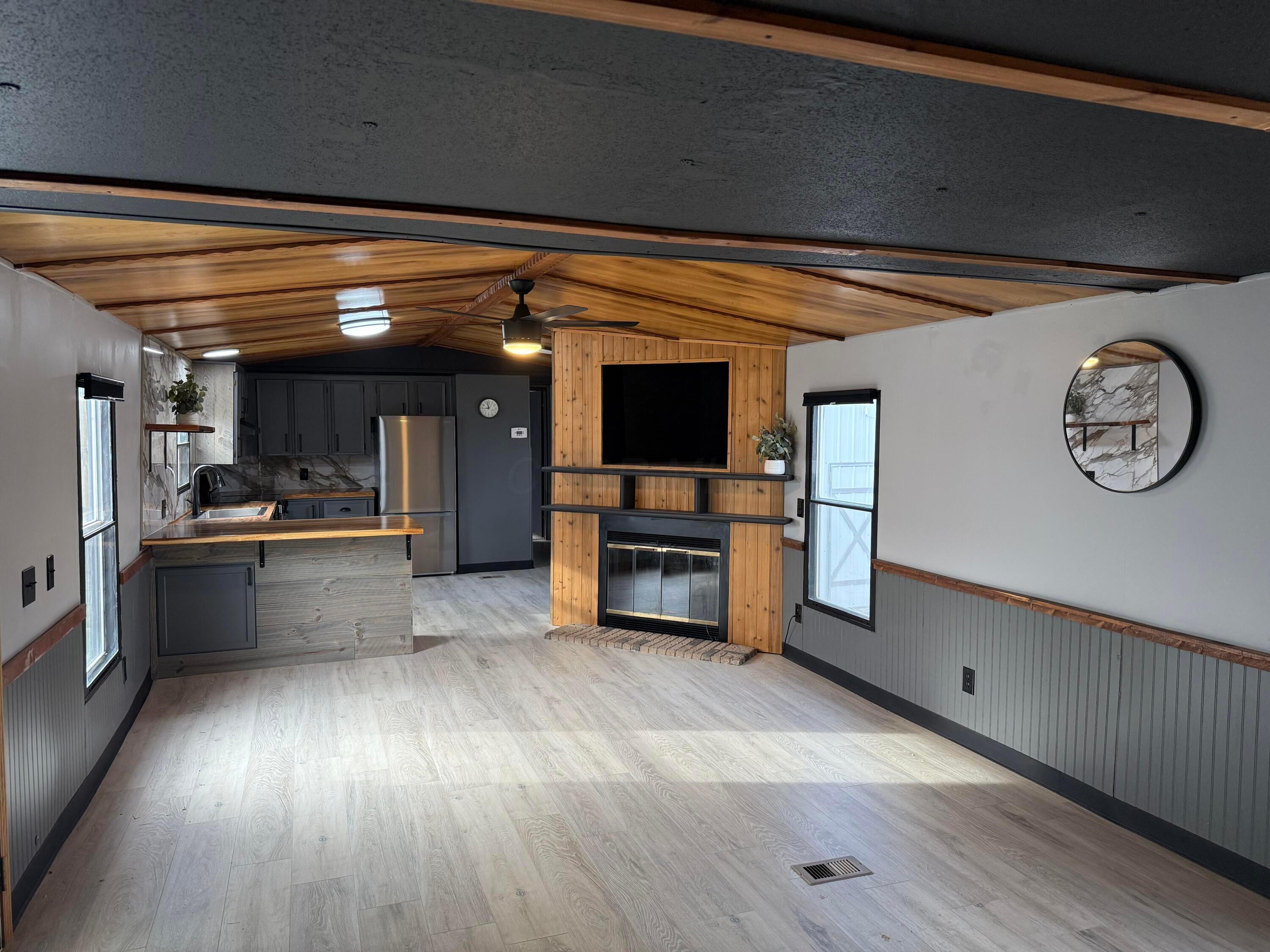 5965 Harrisburg Georgesville Road 114