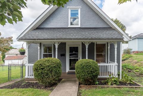 Homes For Sale - 403 N Mulberry Street<br/> Knox County, Mount Vernon, OH 43050