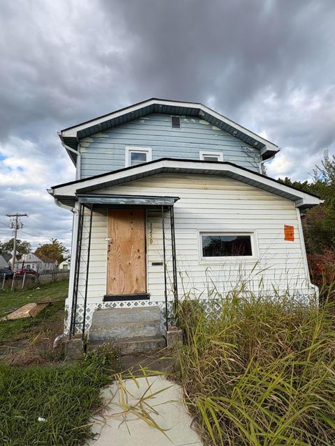 Photo of 1250 E Hudson Street, Columbus, OH 43211 (MLS # 225040476) Photo of 1250 E Hudson Street, Columbus, OH 43211 (MLS # 225040476)