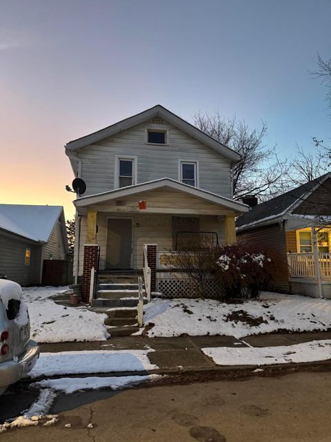 Photo of 341 S Wheatland Avenue, Columbus, OH 43204 (MLS # 225046097)