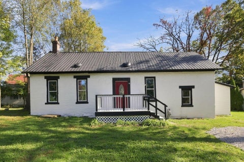 Photo of 200 Wooster Avenue, Mount Vernon, OH 43050 (MLS # 226038606)