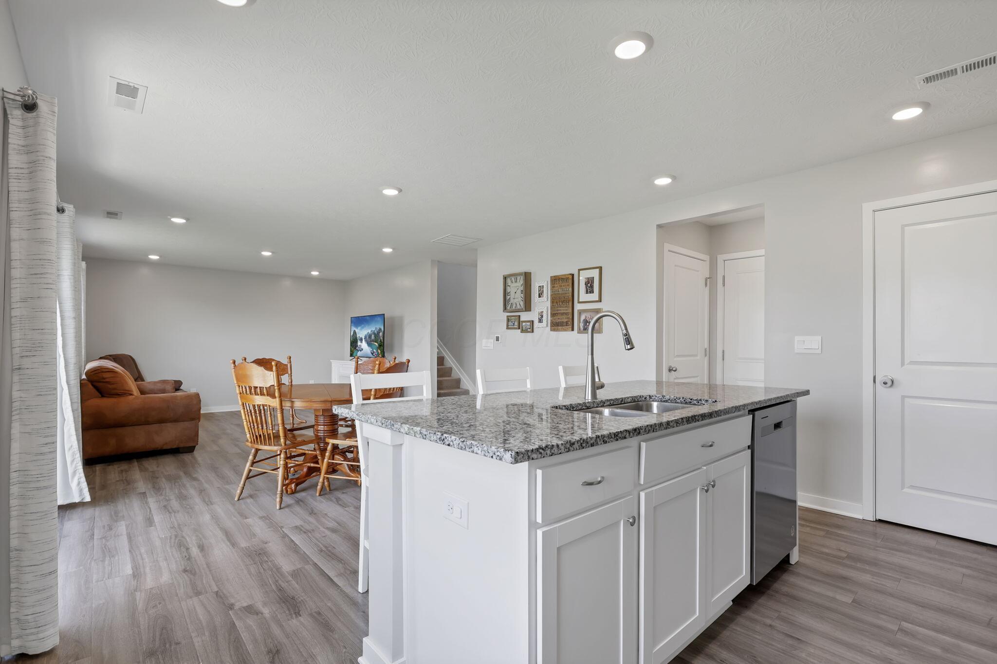 3039 Lamptonridge Drive, Columbus, Ohio image 19