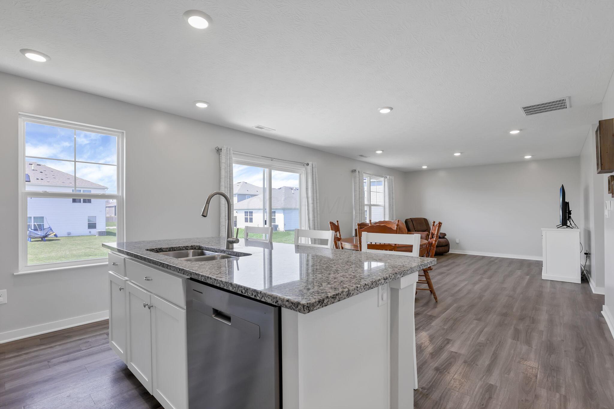 3039 Lamptonridge Drive, Columbus, Ohio image 20