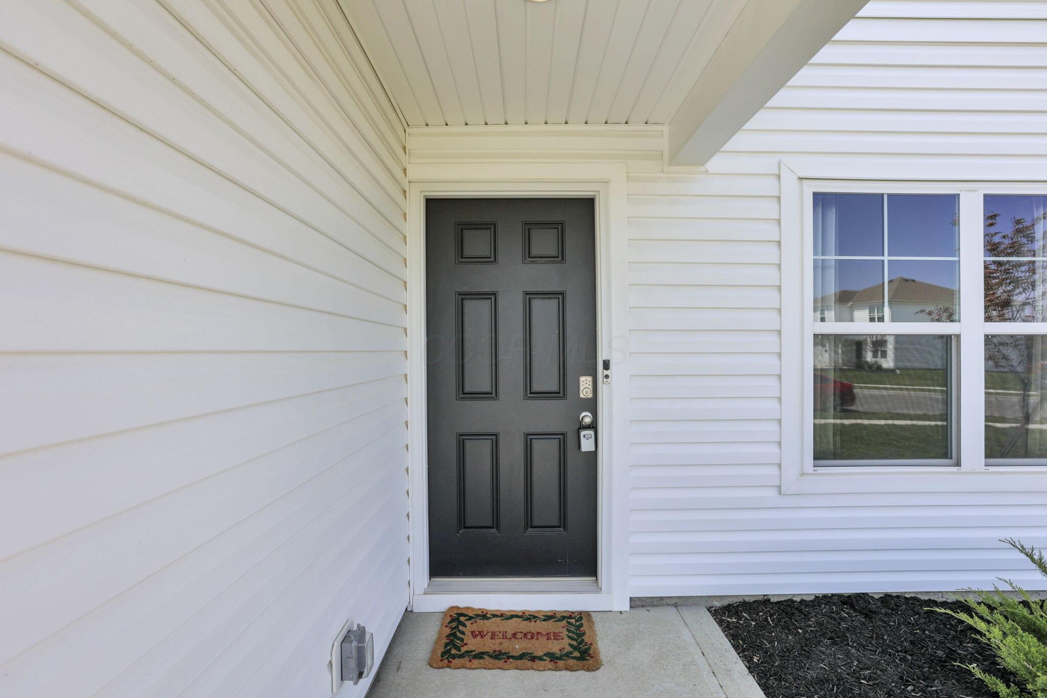 3039 Lamptonridge Drive, Columbus, Ohio image 6