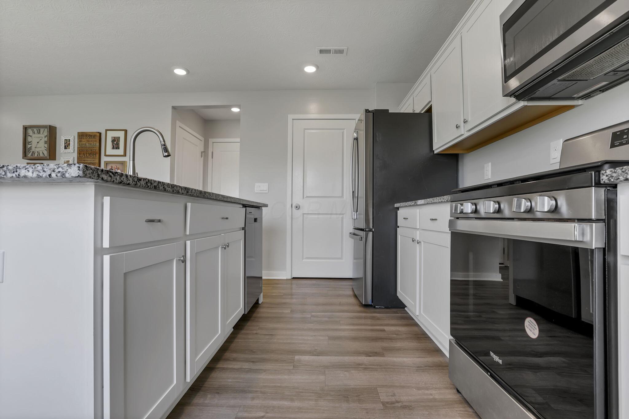 3039 Lamptonridge Drive, Columbus, Ohio image 23
