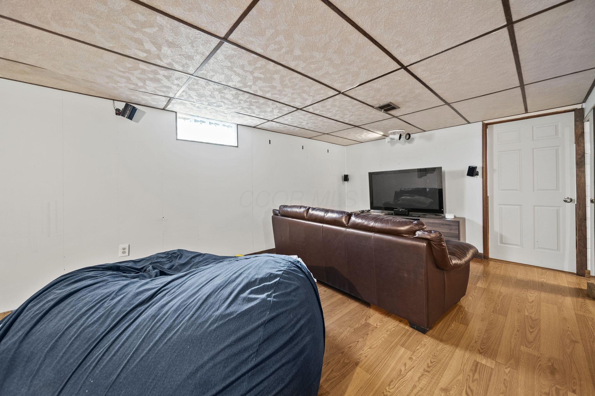 11378 Ann Drive, Baltimore, Ohio image 44