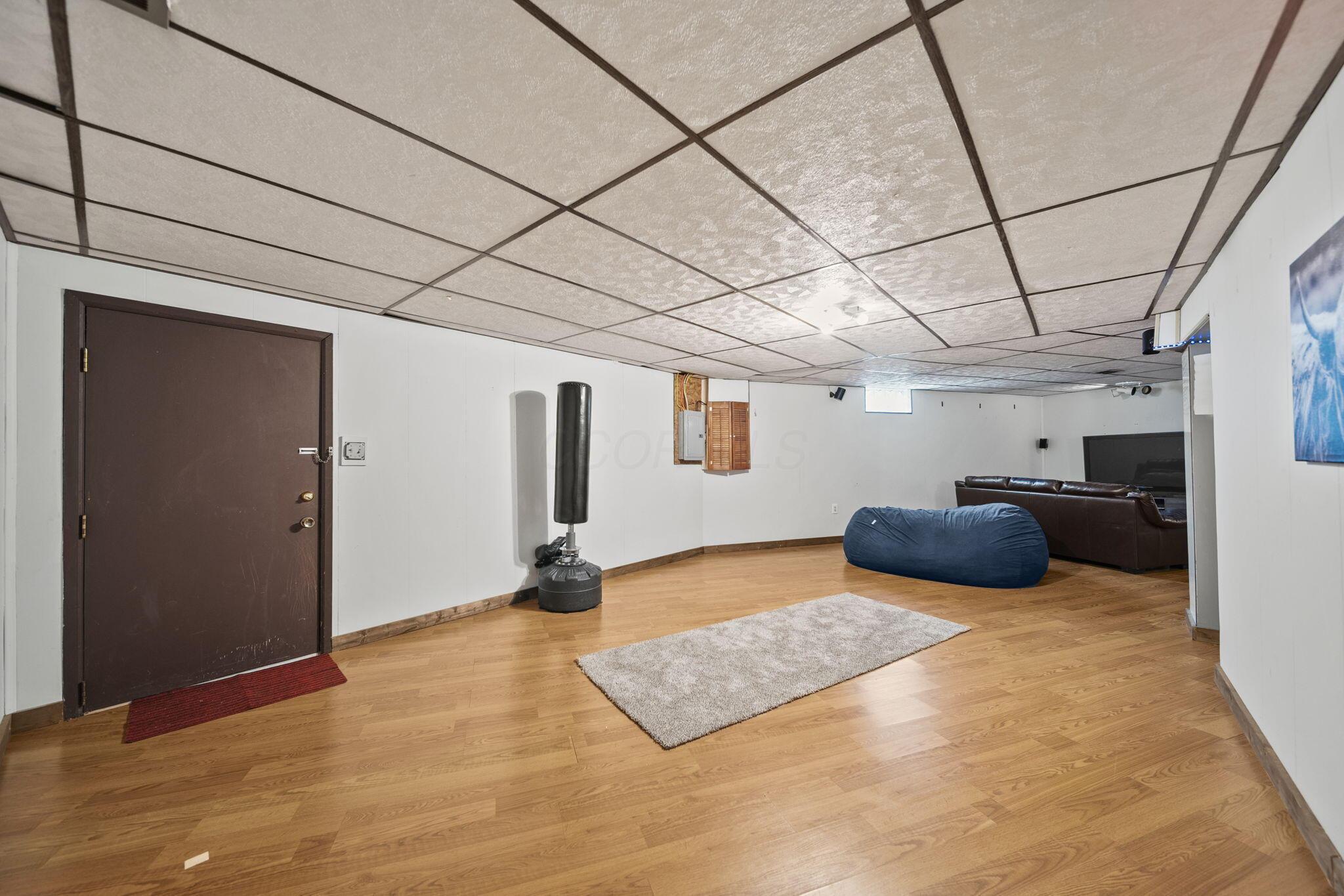 11378 Ann Drive, Baltimore, Ohio image 43