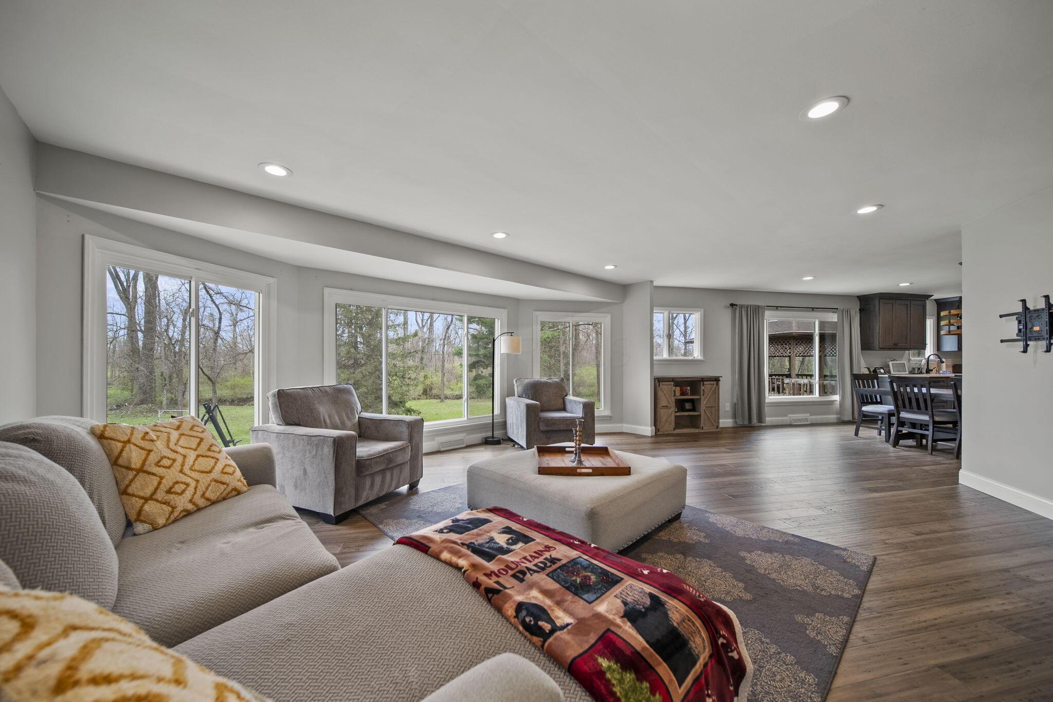 11378 Ann Drive, Baltimore, Ohio image 13