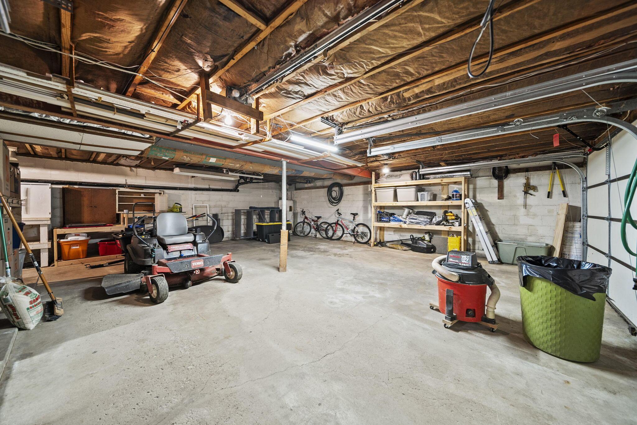 11378 Ann Drive, Baltimore, Ohio image 47