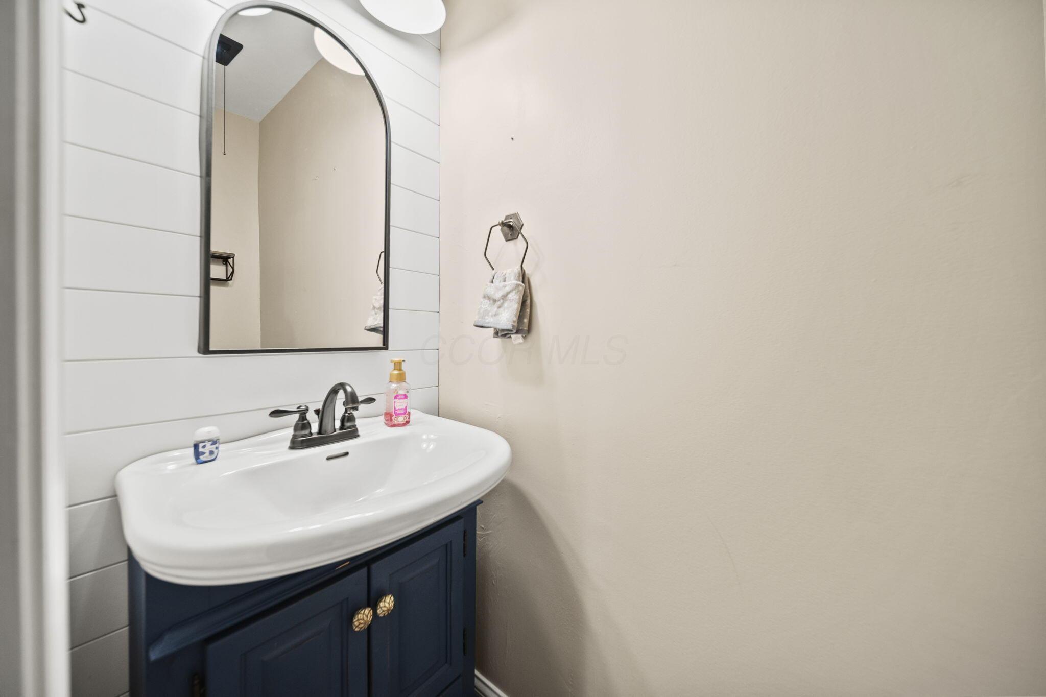 11378 Ann Drive, Baltimore, Ohio image 39