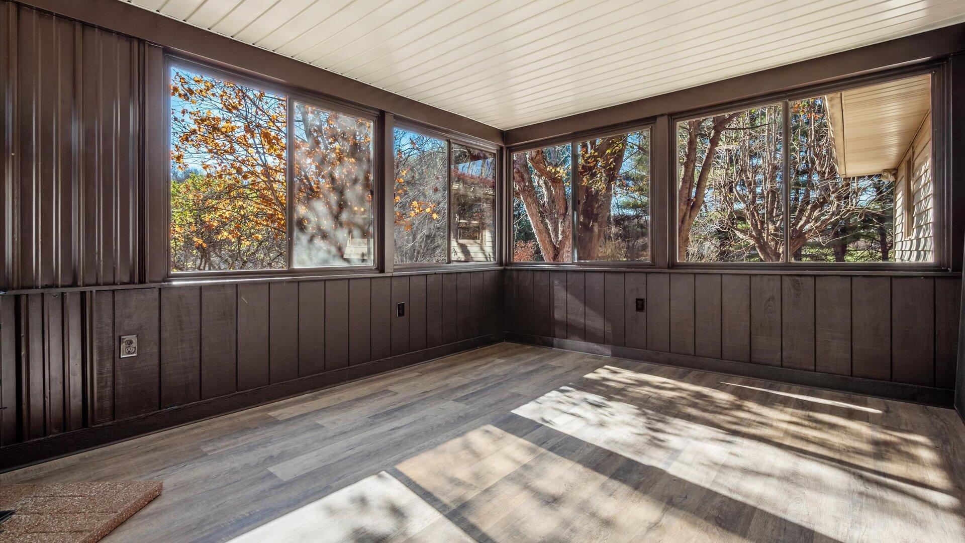 7875 Fultonrose Road, Roseville, Ohio image 29