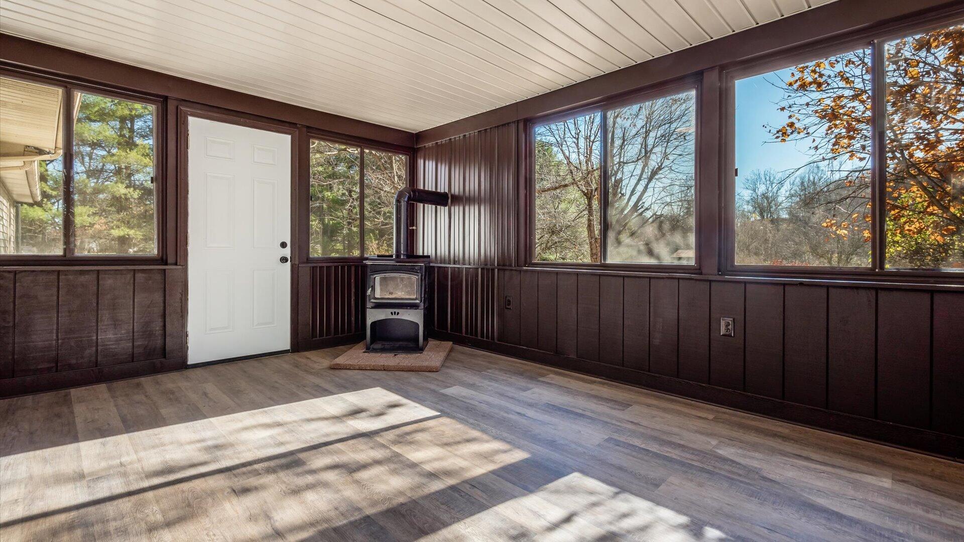 7875 Fultonrose Road, Roseville, Ohio image 31
