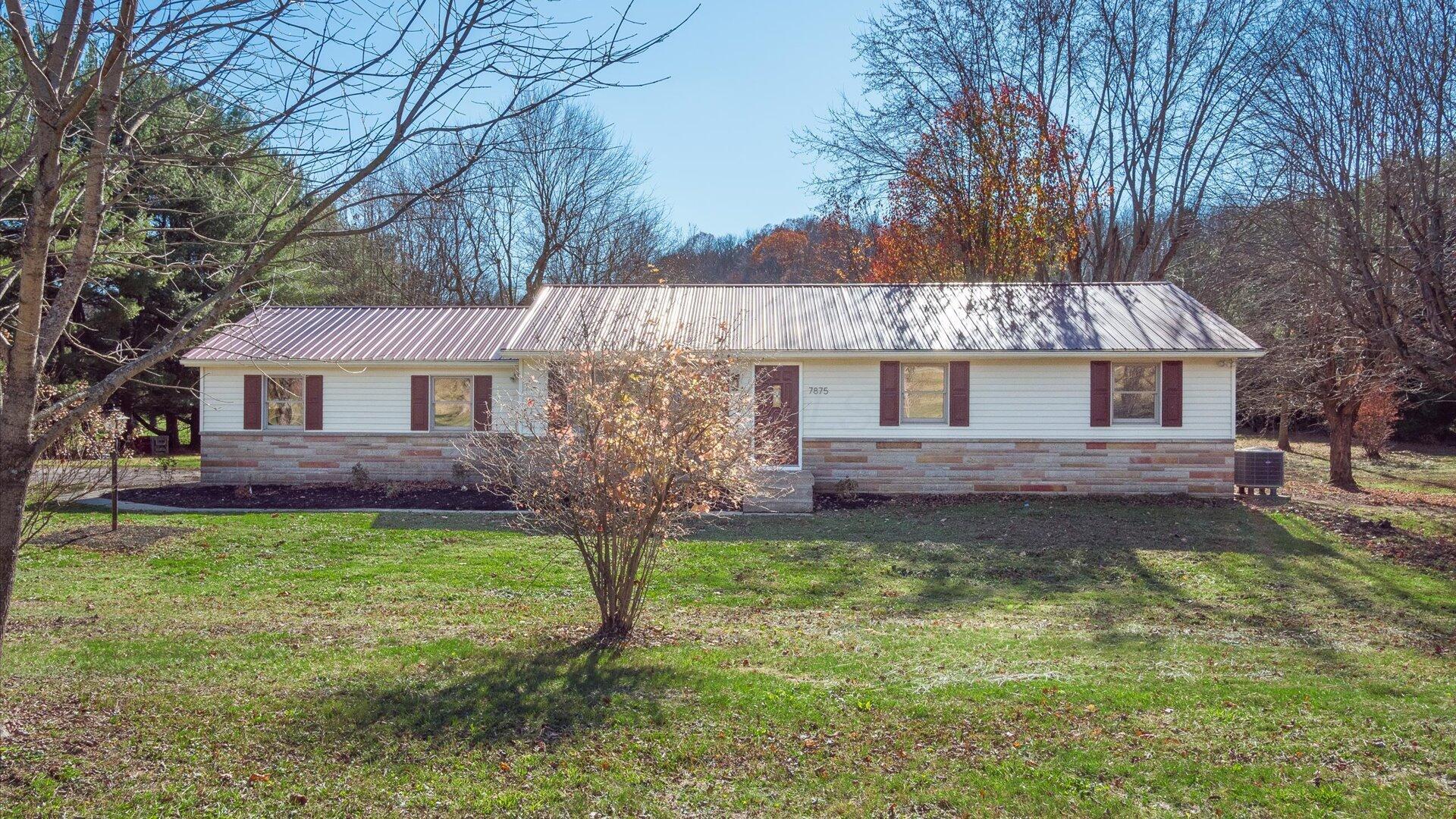 7875 Fultonrose Road, Roseville, Ohio image 4