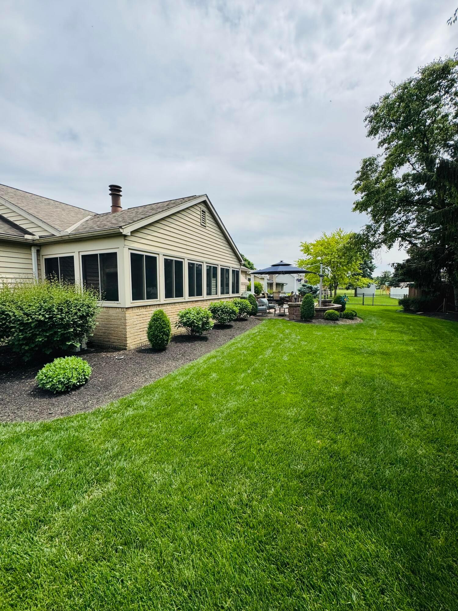 521 Garden Place